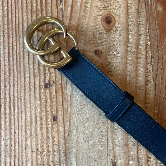 Gucci Marmot Leather Belt with Gold GG Buckle - Picture 6 of 6